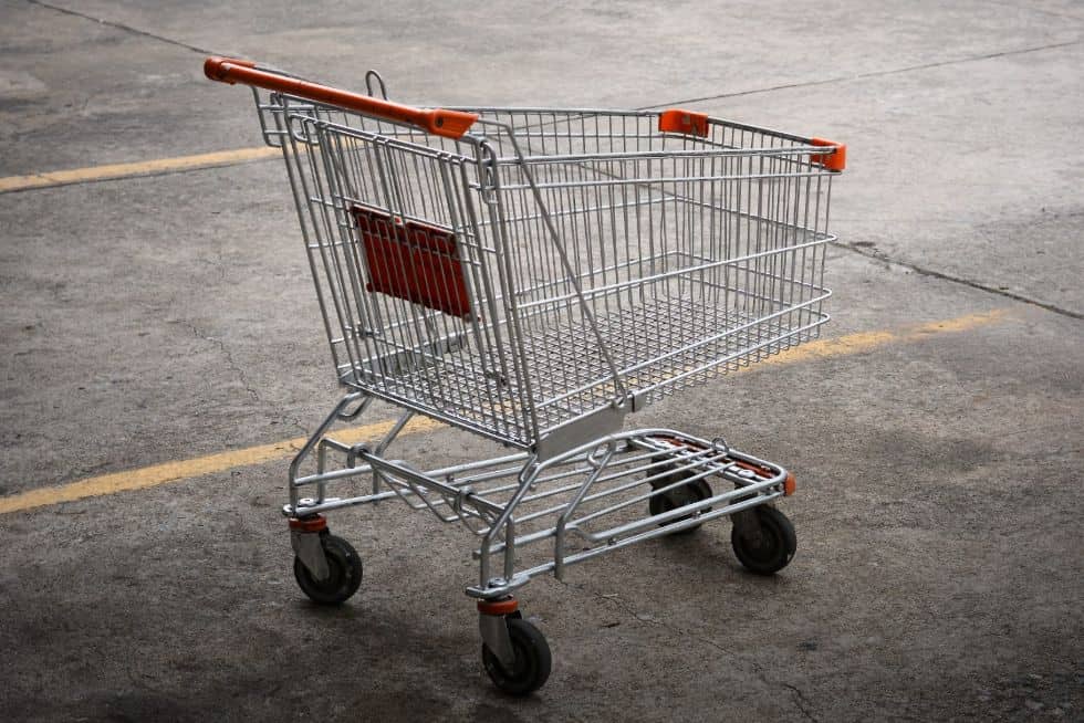 Tesco vengdavo laiku atsiskaityti su tiekėjais
